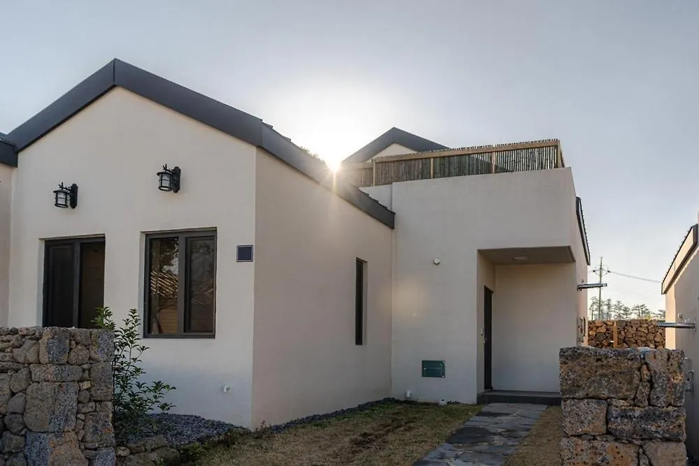 Guest house Jeju Leval Homme The Gwangnyeong Forest