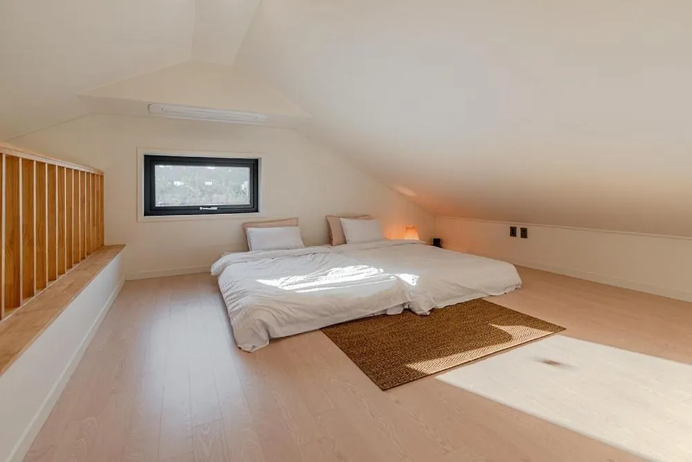 Guest house Jeju Leval Homme The Gwangnyeong Forest